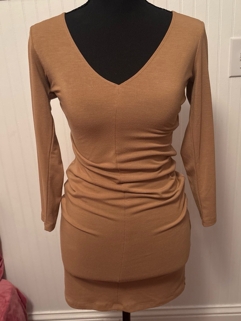 Forever 21 Tan V-Neck Long Sleeve Bodycon Dress